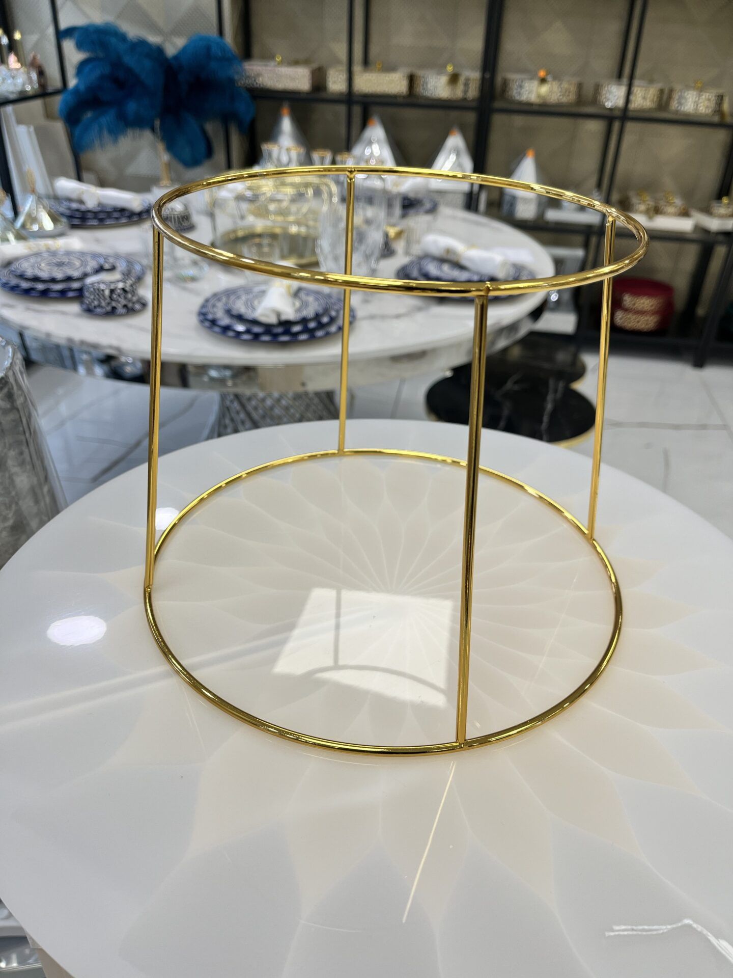 img_0678 SUPPORT DORÉ POUR PLAT – Image 1