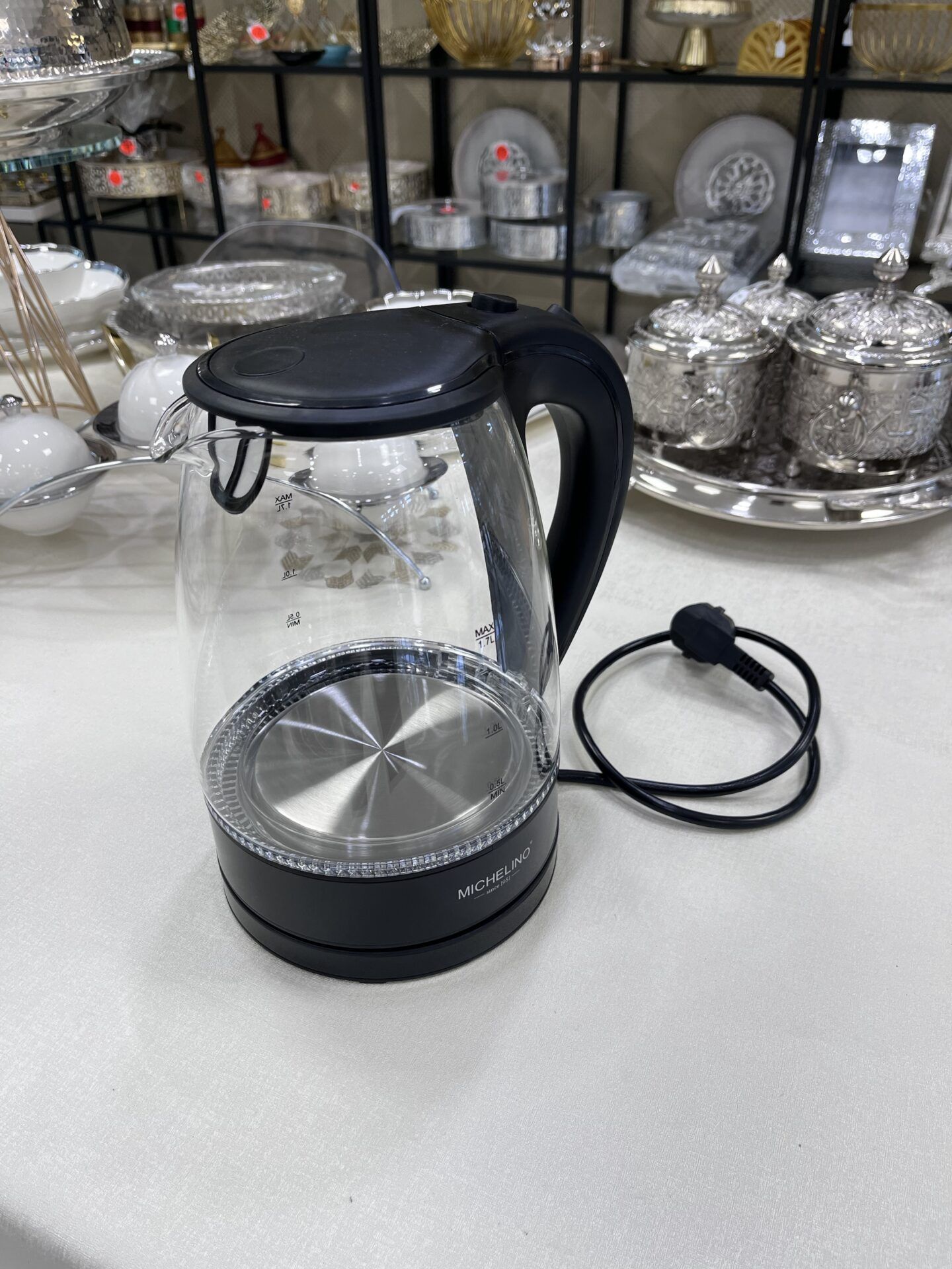 img_1721 Bouilloire électrique 1,7 L – Image 1