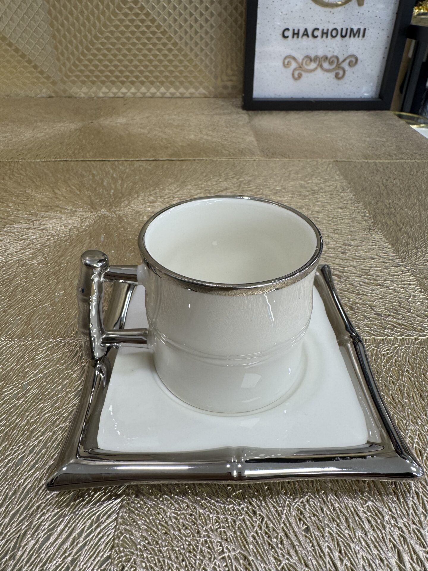 Coffret 6 Tasses 6 Sous-Tasses Argentée 1 1 Coffret 6 tasses 6 sous tasses argentée