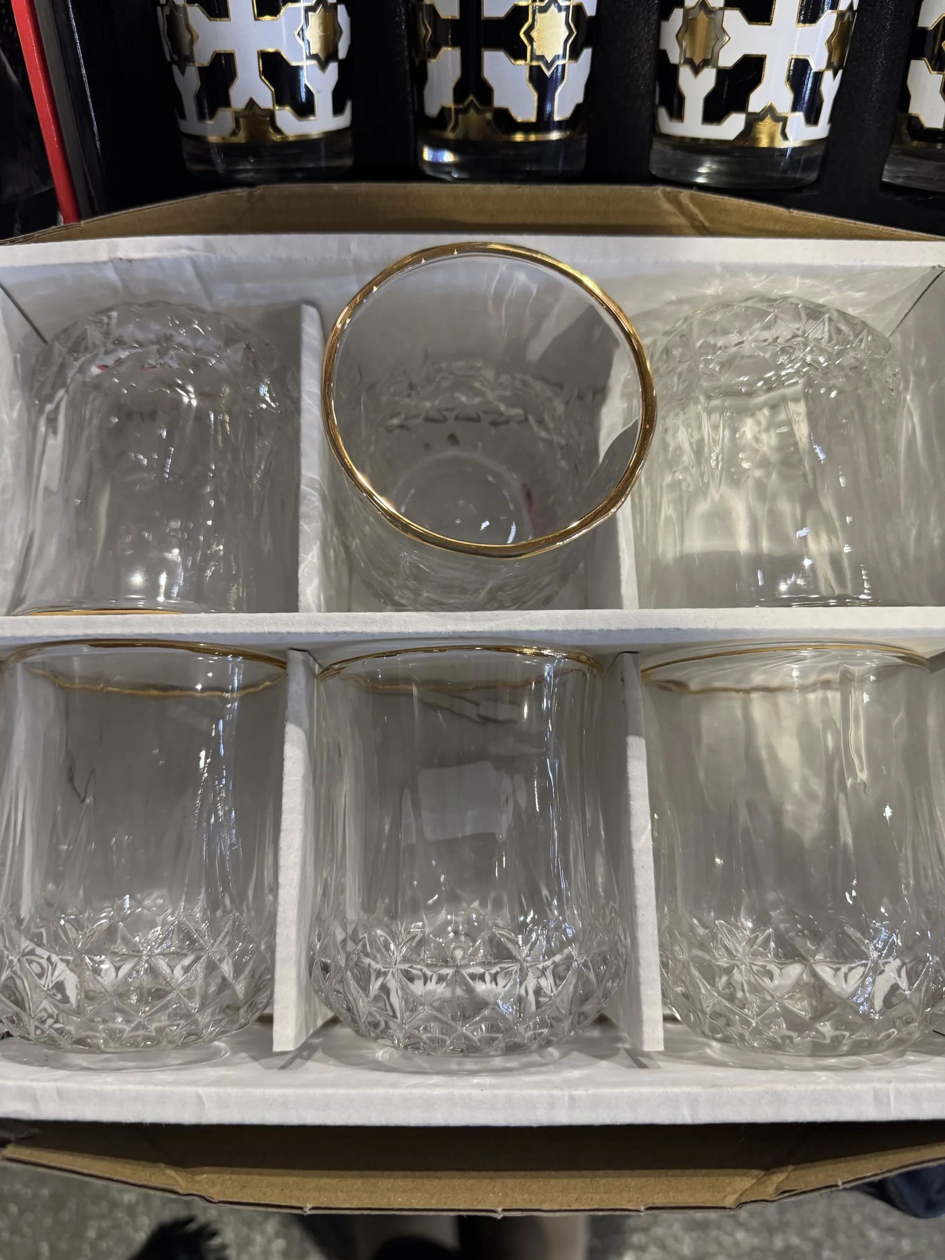 Lot 6 verres liseré doré – Image 1