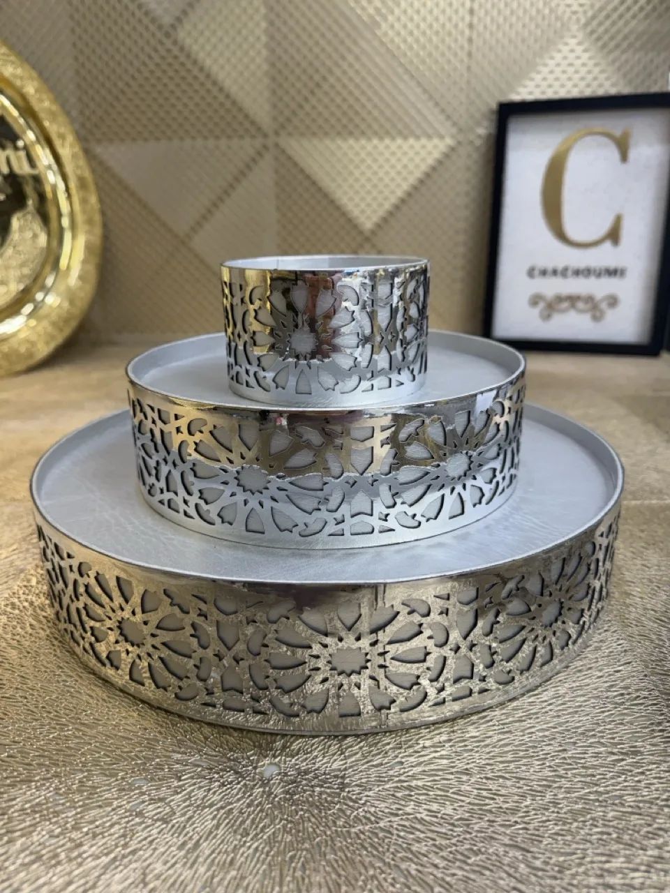 Support de dattes 3 étages argenté – Image 1