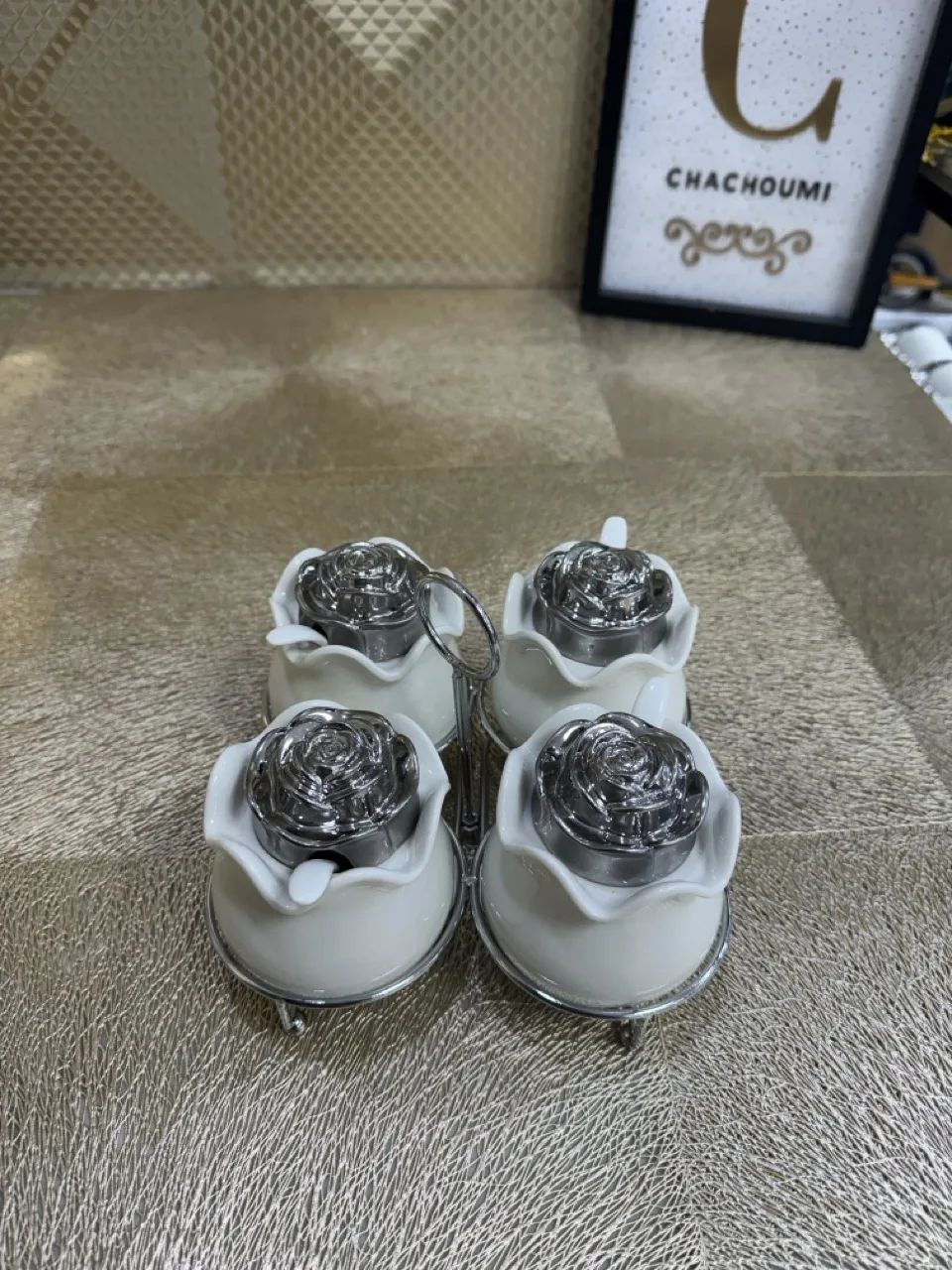 Set 4 saucières avec cuillères porcelaine blanc argenté – Image 2