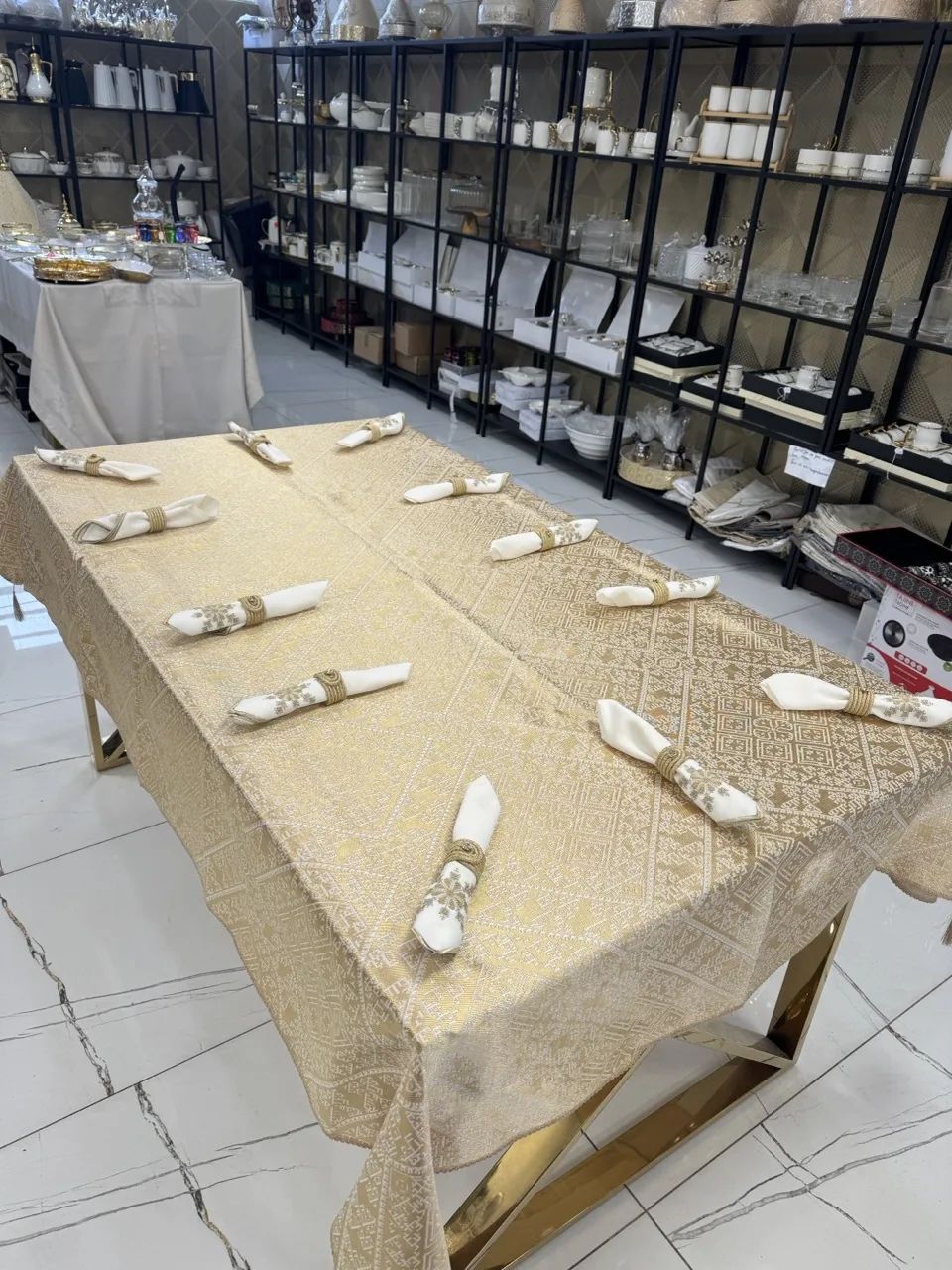 Nappe Tarz el fessi doré 2m + 12 serviettes de table – Image 4