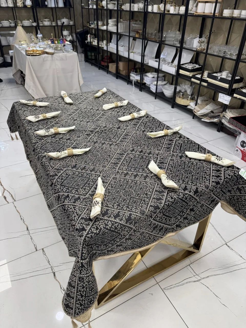 Nappe Tarz el fessi noir 2m50 + 12 serviettes de table – Image 3