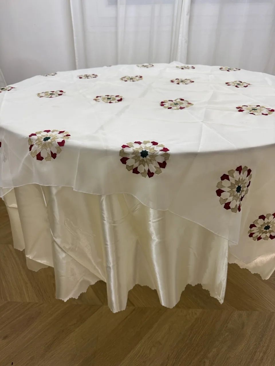 Voilage + sous nappe zelij rouge vert – Image 3