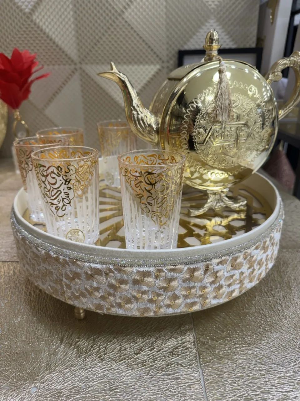 Set 6 verres à thé calligraphie doré – Image 1