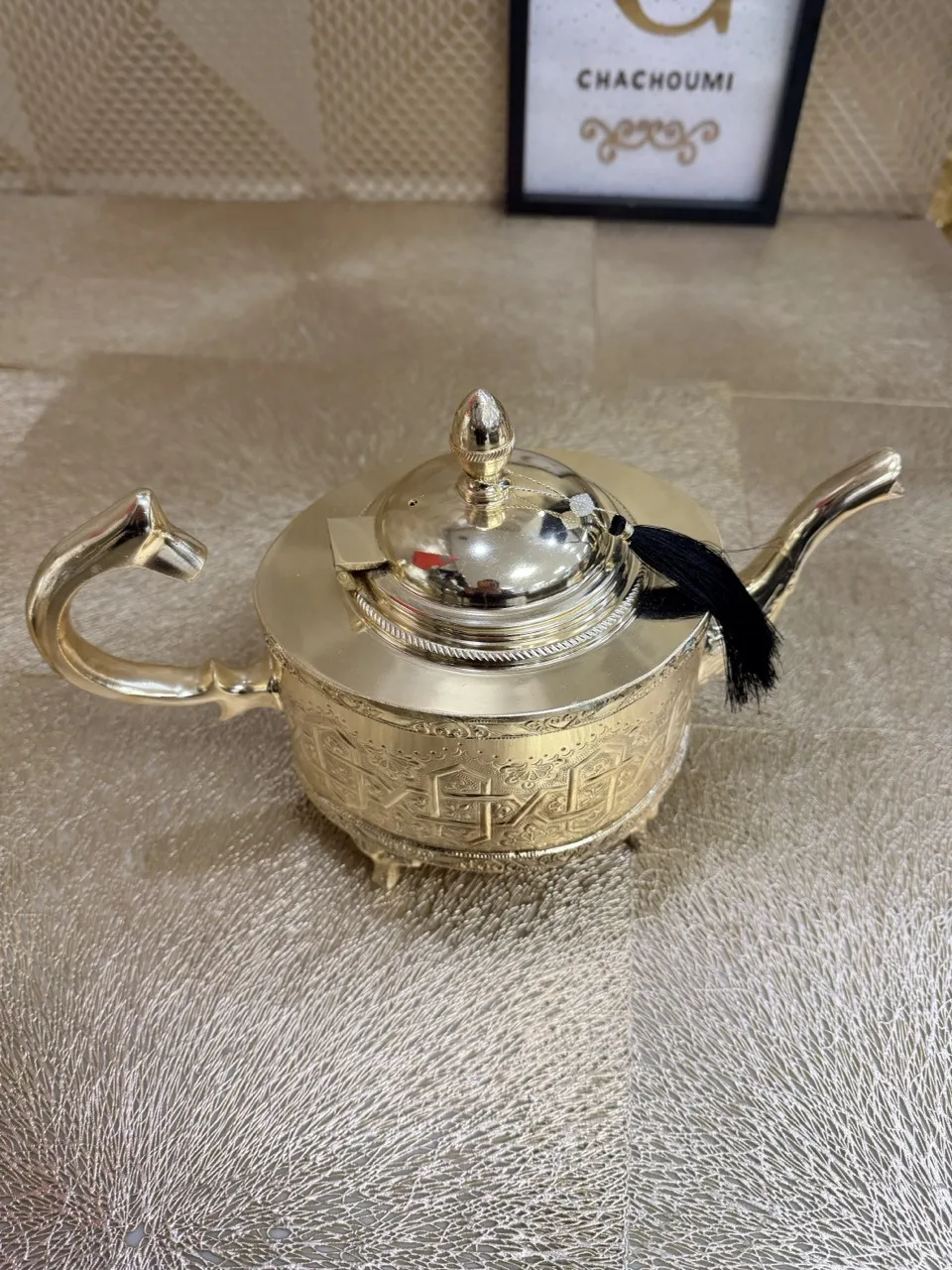 Grande Théière marocaine oval dorée