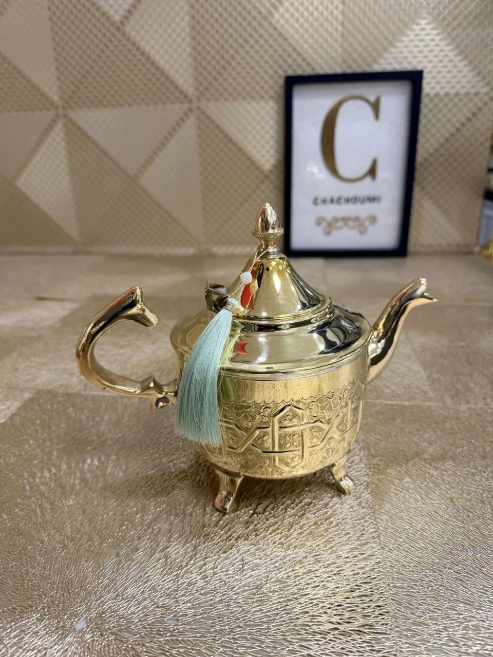 Théière marocaine Fassi dorée moyenne