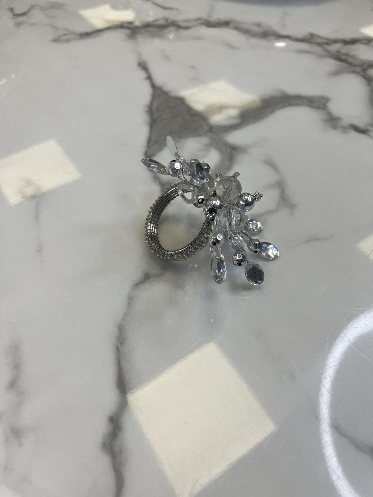 Lot de 6 ronds de serviettes éclatante en perles transparentes brillantes – Image 2