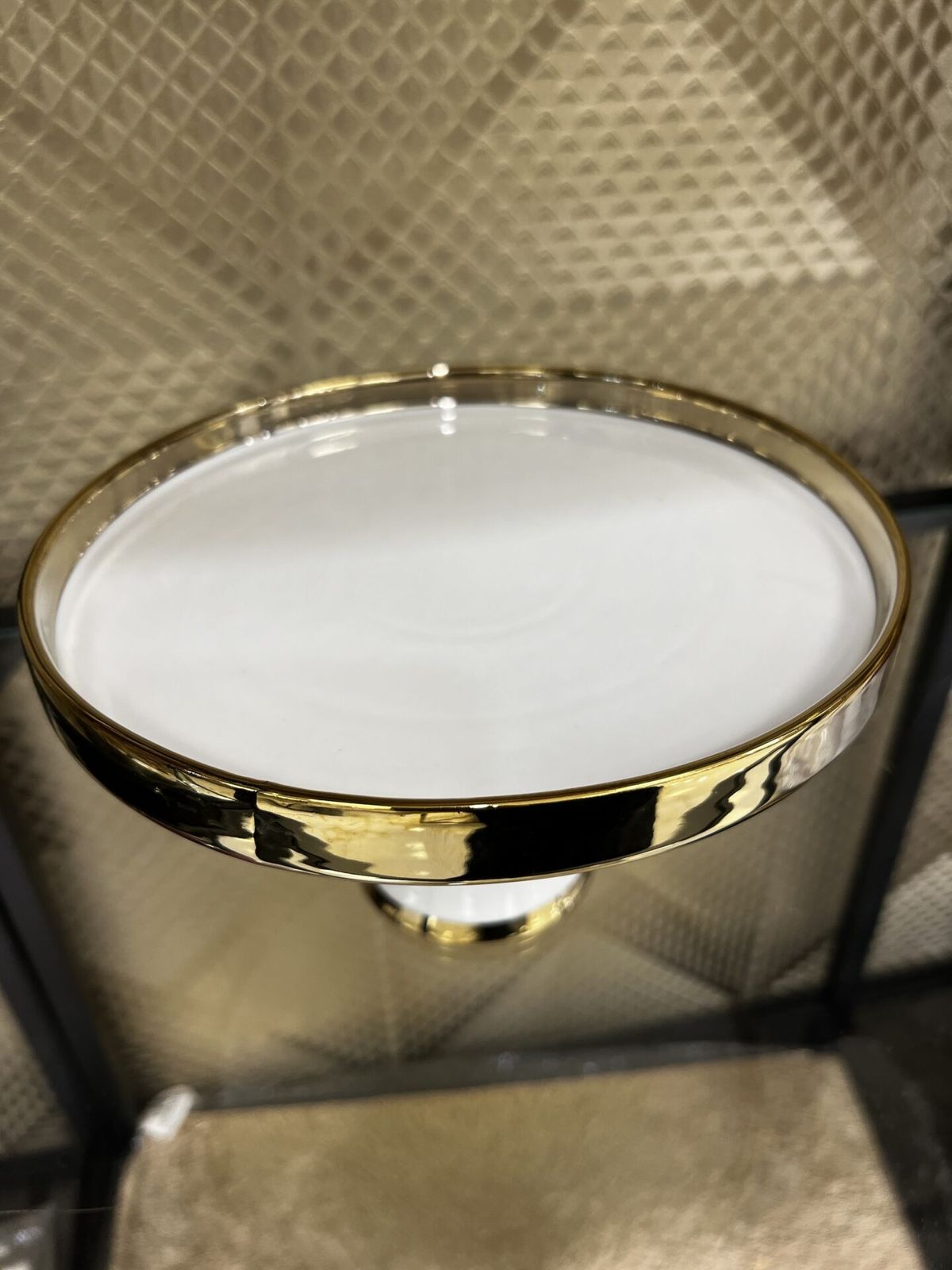 Présentoir sur pied blanc doré – Image 2