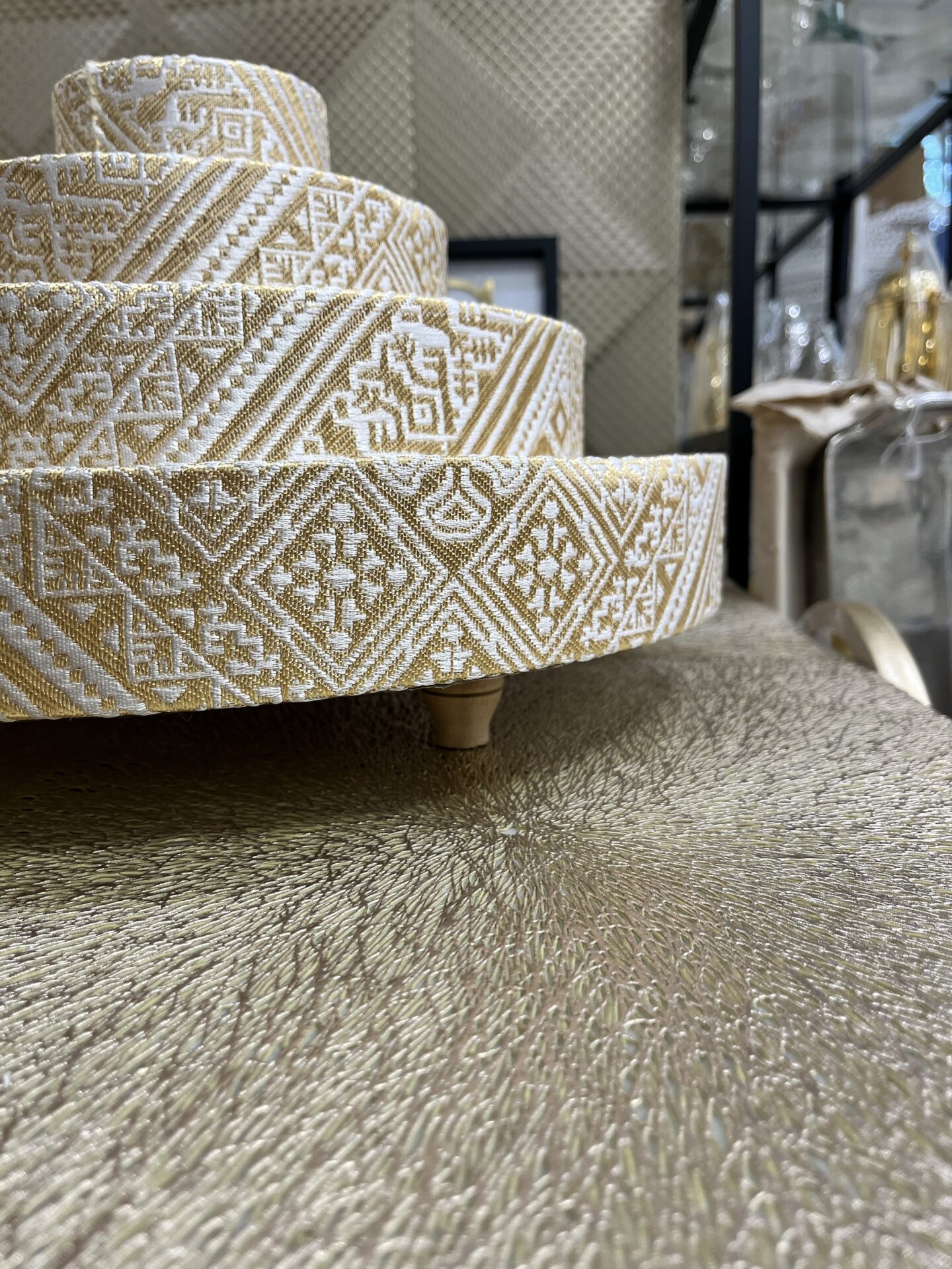 Présentoir de dattes 4 étages doré tarz lfassi – Image 2