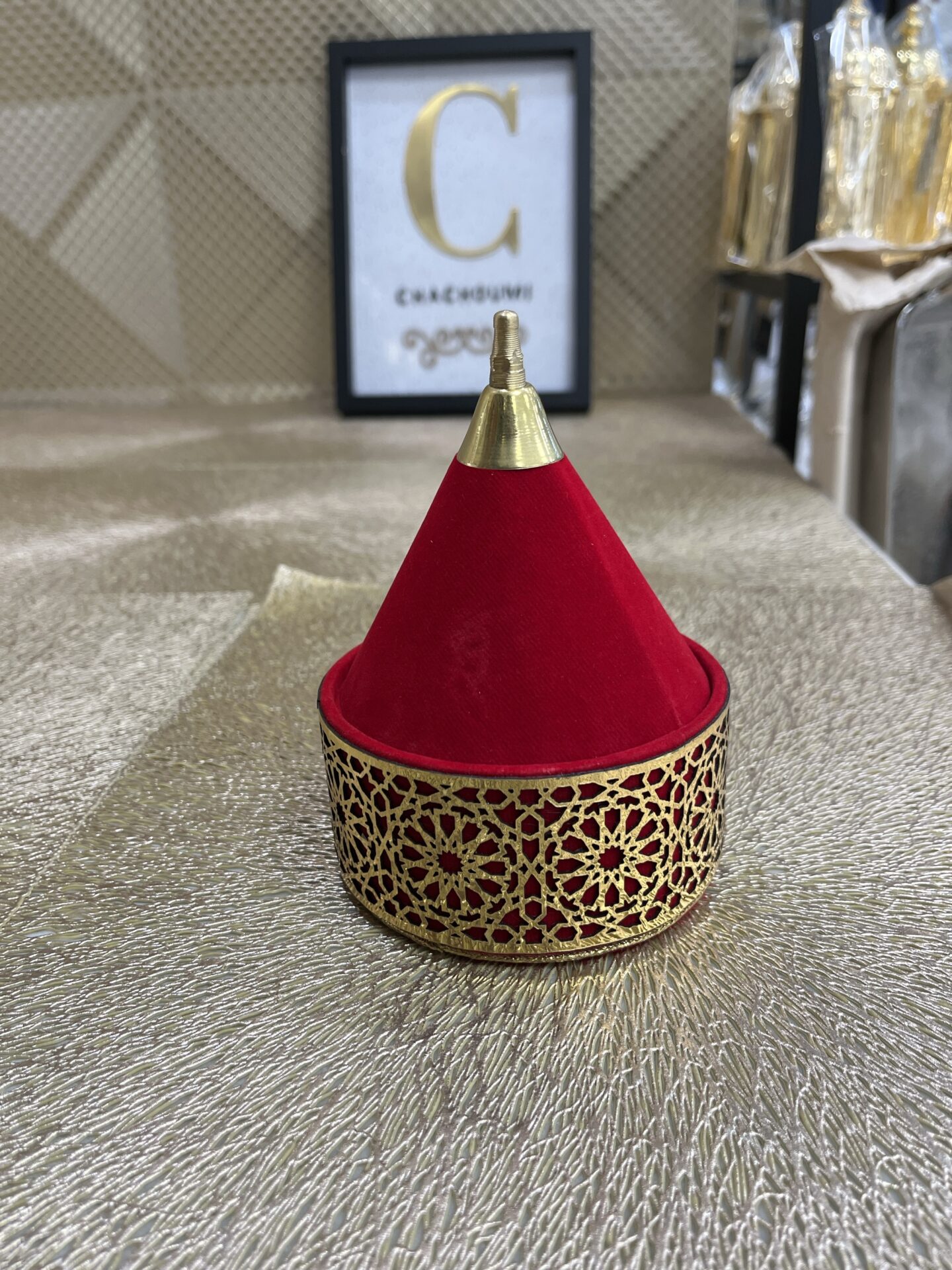 Petit tayfour oriental velours rouge