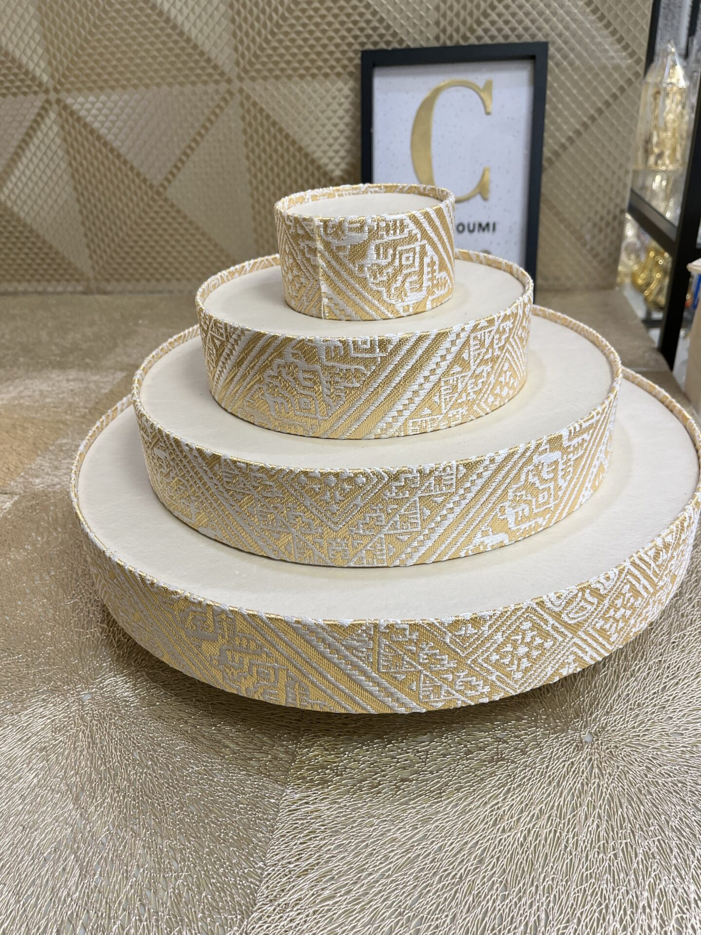 Présentoir de dattes 4 étages doré tarz lfassi