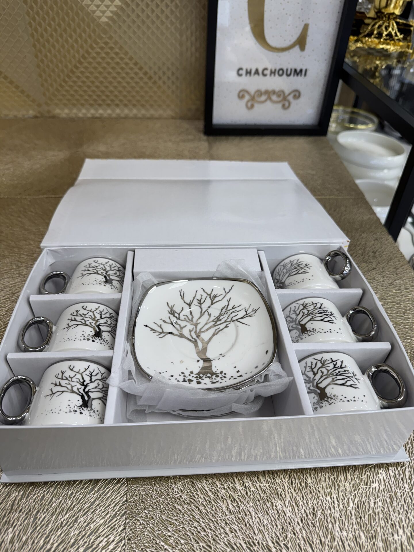 42 COFFRET 6 TASSES ARBRE ARGENTÉ – Image 2