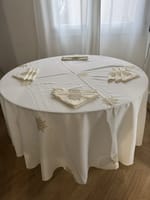 Nappe ronde 2m30 blanc cassé gharza cartier + 12 serviettes de table