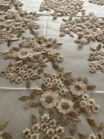 Nappe voile fleurs + sous nappe beige – Image 4