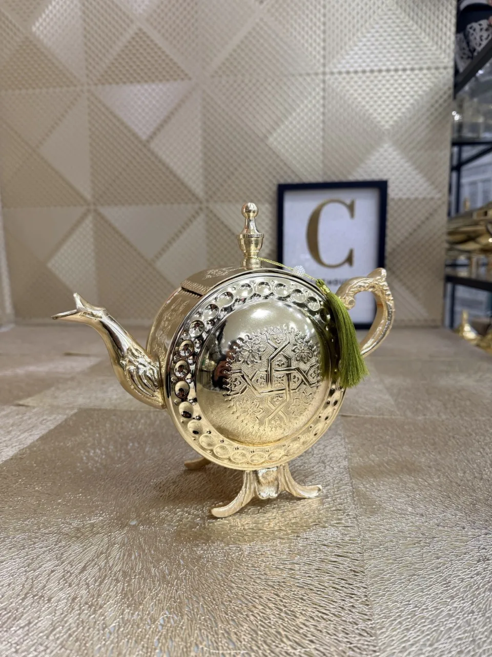 Théière marocaine Magana dorée moyenne