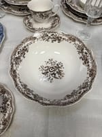Service de table en porcelaine 26 pièces marron – Image 7
