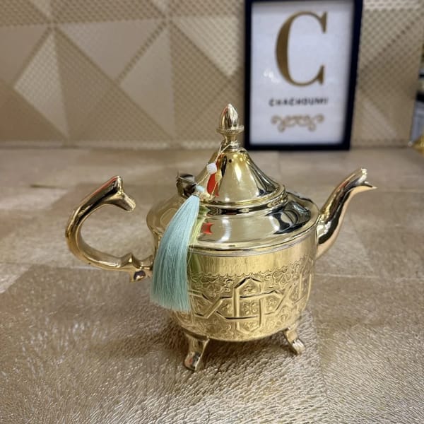 Théière marocaine Fassi dorée moyenne