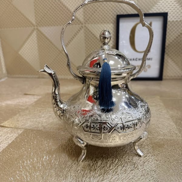 Théière marocaine Boqraj argentée