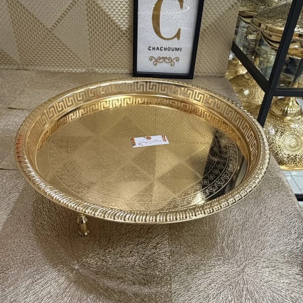 Sinya marocaine dorée sur pied